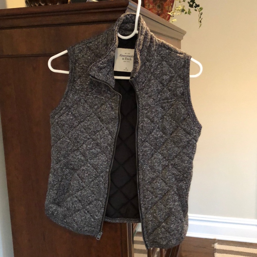 Abercrombie & Fitch Vest